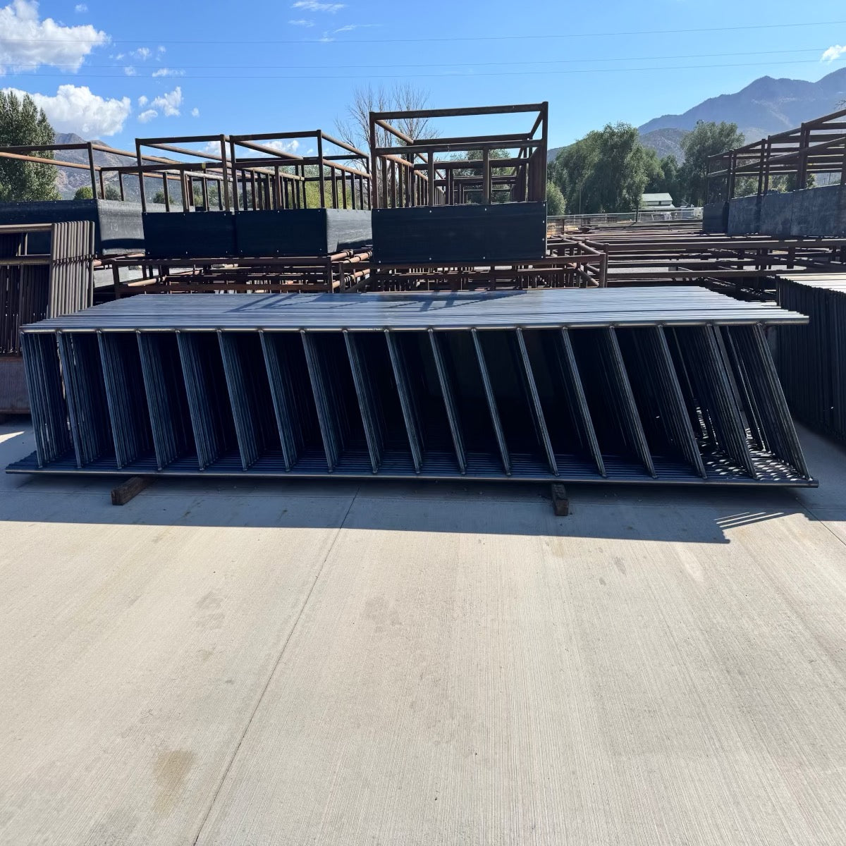 21′ Slanted Cow Manger Panel