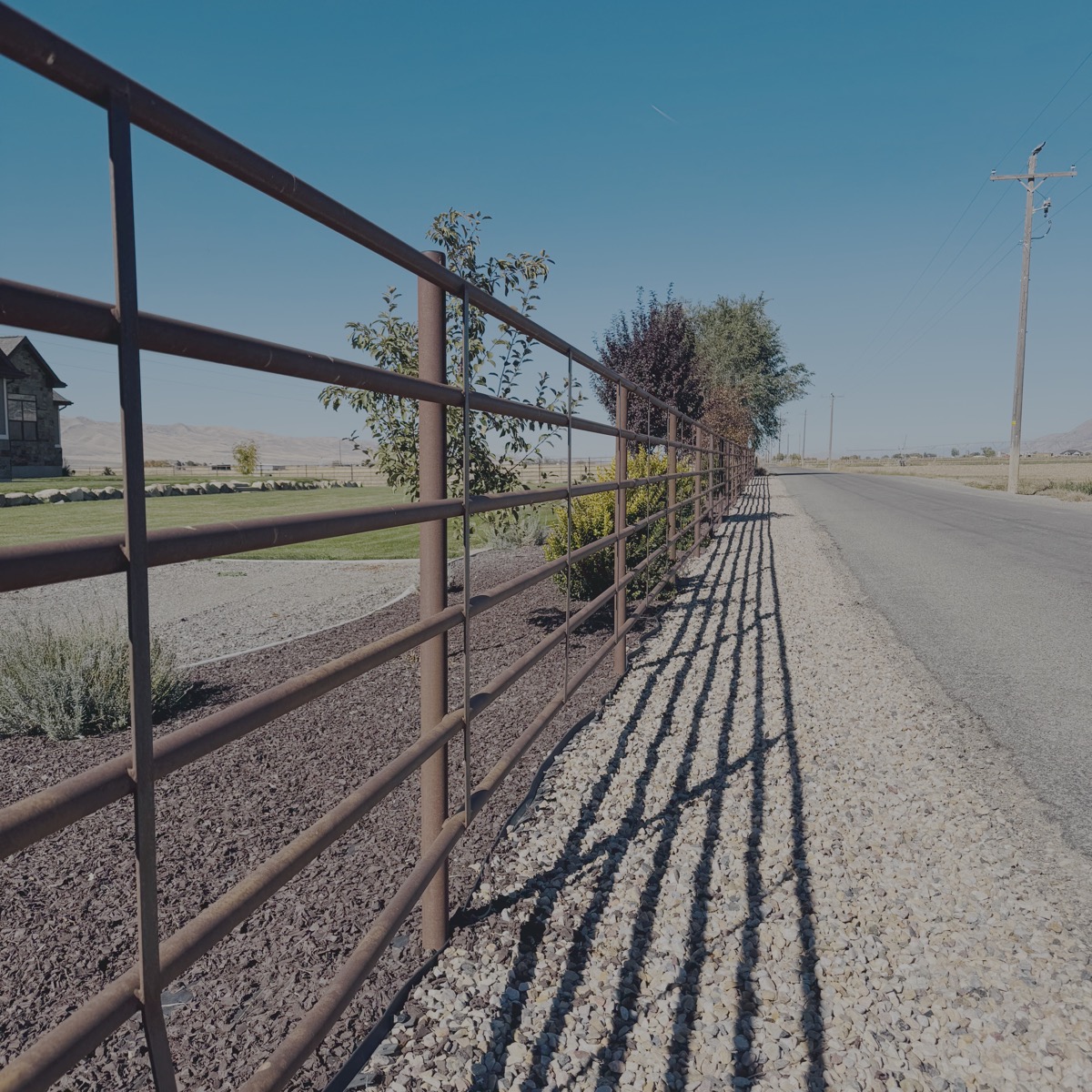 1-5/8" Continuous Fence