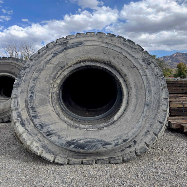 12-Foot Heavy-Duty Rubber Tire Tanks