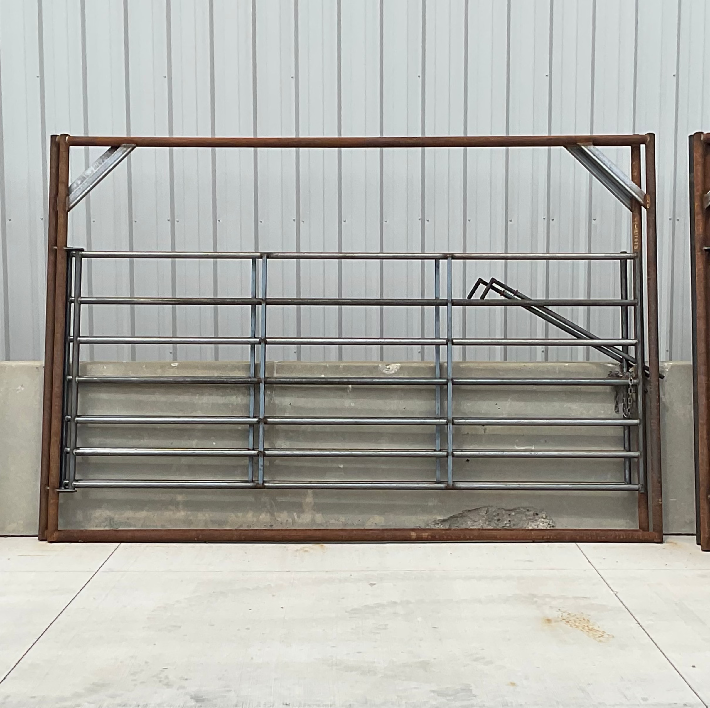 MCE Bow Gate 2 3/8" Drill Pipe and Cowboy Latch